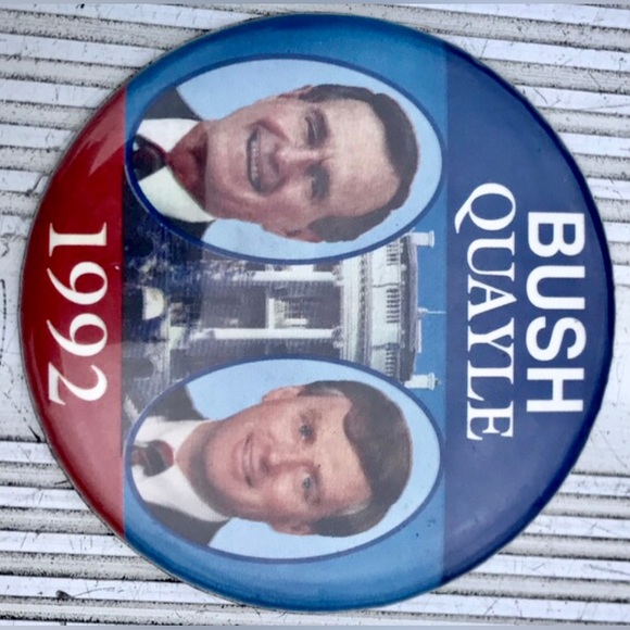 Vintage 1992 Antique BUSH QUAYLE Presidential Campaign Large 3.5" Pinback Button - Picture 4 of 5